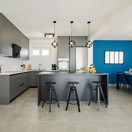 Villa Royal Blue Kastela
